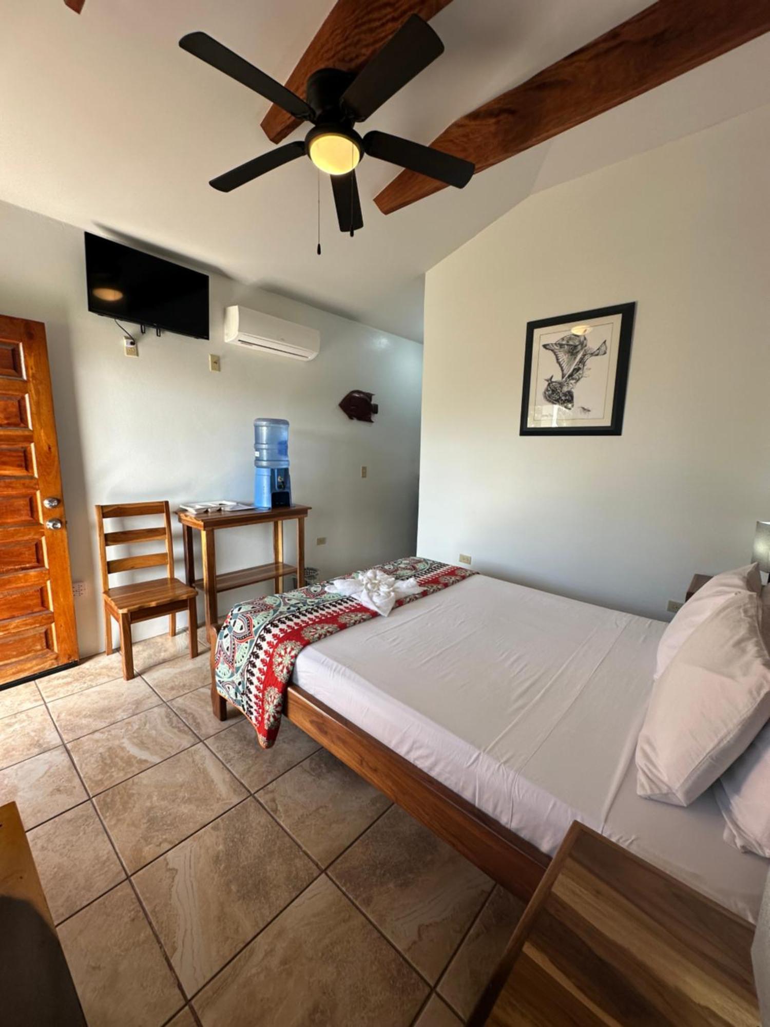 All Seasons Belize Hopkins Ngoại thất bức ảnh